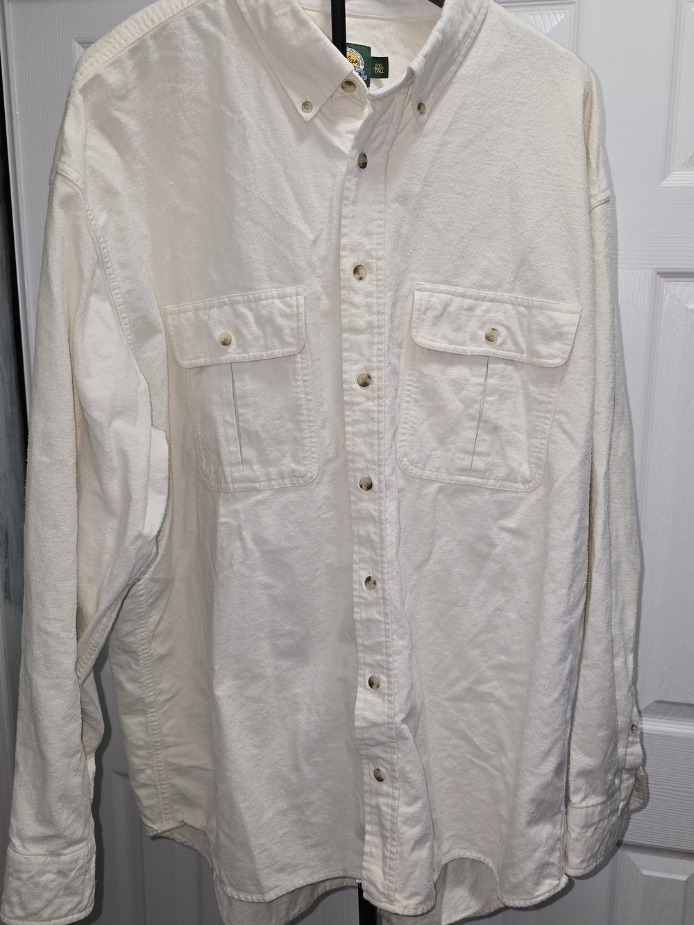 Cabela's Men's Cream Casual Button Down Shirt 2XLT